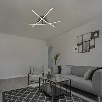 Navaris Moderne LED Deckenleuchte 3-flammig - warmweiß - 21 Watt - 57cm - Drehbare Leuchtstäbe - Geschwungene Designer Alu Deckenlampe Leuchte
