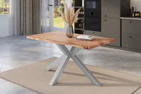 Esstisch Baumkante massiv Akazie natur 160 x 85 cm Spider-Gestell silber Kalea