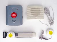 Hausnotruf Senioren Notruf GSM Komplettset 2 Notrufsender + Lautsprecher