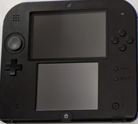 Nintendo 2DS - Konzole (černá) včetně Mario Kart 7 (předinstalovaná)
