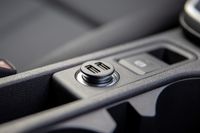 ANSMANN In-Car-Charger - Intelligentes USB-Kfz Ladegerät 12 W für Smartphone, Tablet etc.