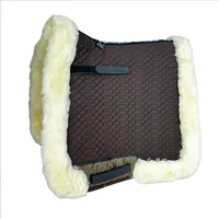 Engel Reitsport Lammfell Schabracke SCHABRA3 Fellrand rundherum Fell unten komplett Mocca Med./Natur D (Dressur)
