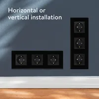 Navaris Glas Schuko Steckdose dreifach - mit Montagematerial - Design Schutzkontakt Wandsteckdose mit Glasrahmen - in Schwarz