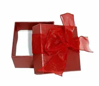1  Geschenkschachtel rot 5 x 5 cm m. Schleife