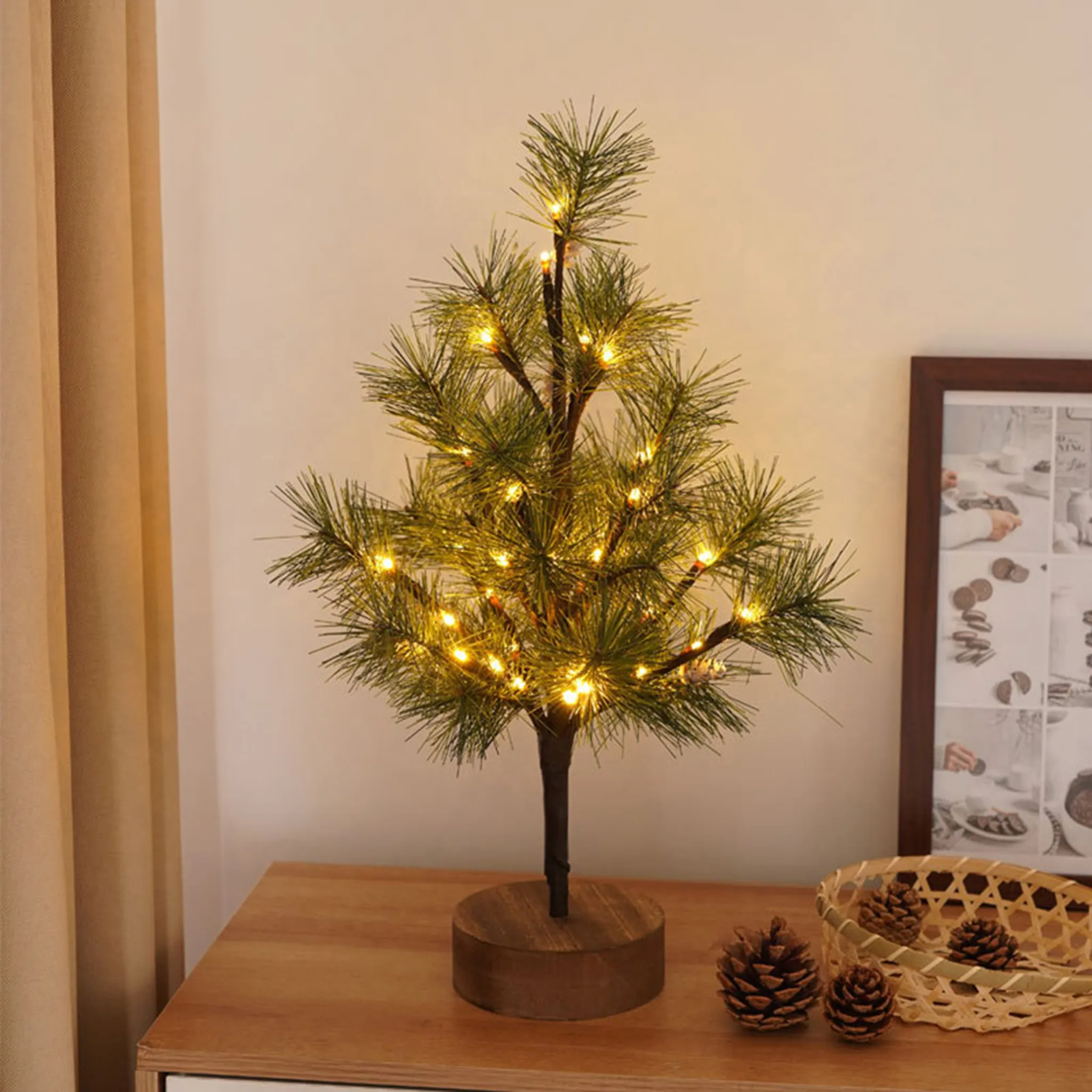 LED Lichterbaum mit 200 warm-weißen Lichtern beleuchtet, 150 cm hoch, die  Lichterzweige sind flexibel, Weihnachtsbaum mit Lichterkette : :  Beleuchtung