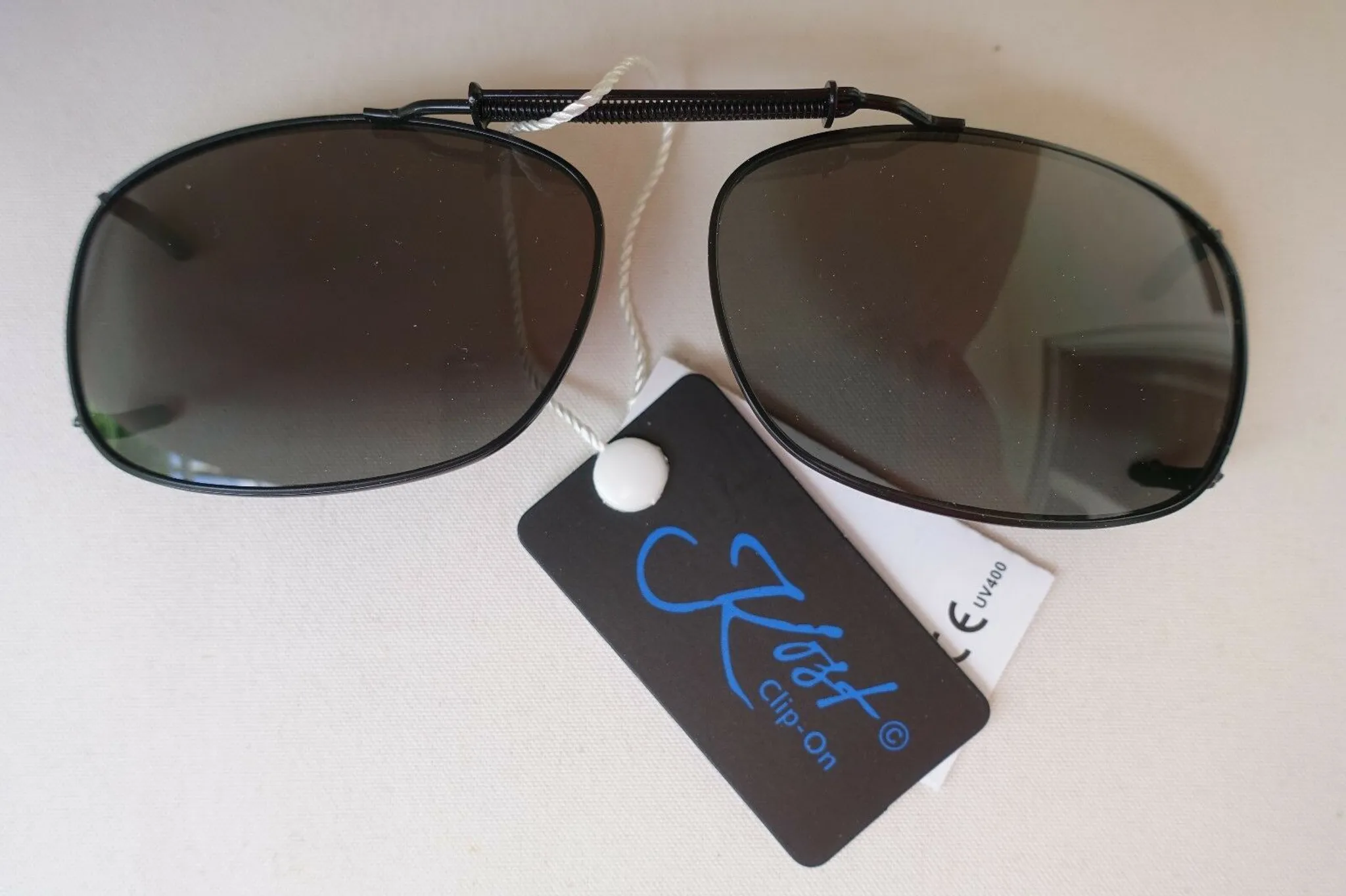 Polarisationsbrille Clip Sonnenbrille Aufsatz Flip up Linse Clip-On Eyewear UV400 Blendfreie Brille Gläser mit Brillen-Etui für Brillenträger Outdoor/Driving/Fishing Amorar Sonnenbrille Clip 