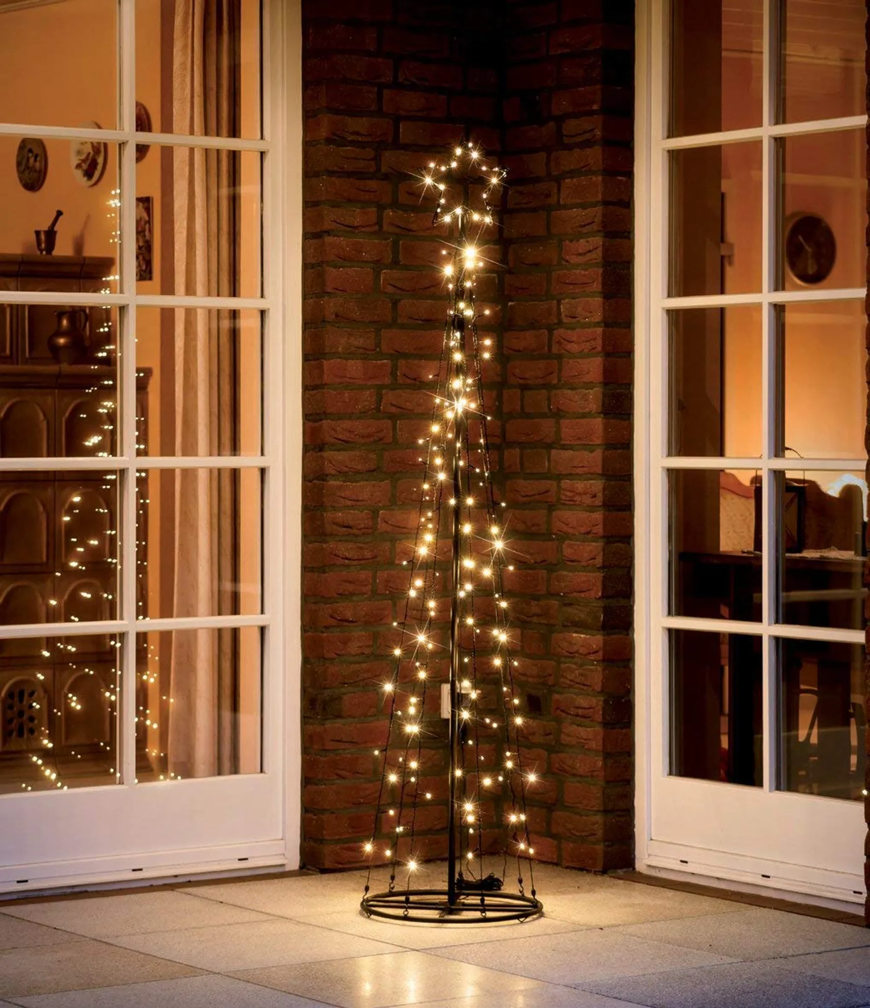 LED Metall-Tannenbaum, mit warmweißen LED