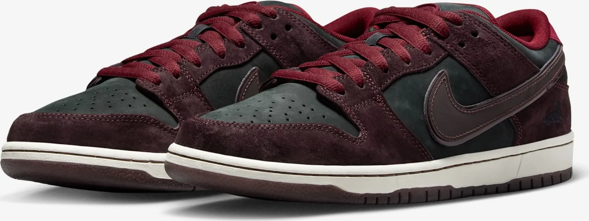 Nike SB x Riot Skateshop Dunk Low Pro 