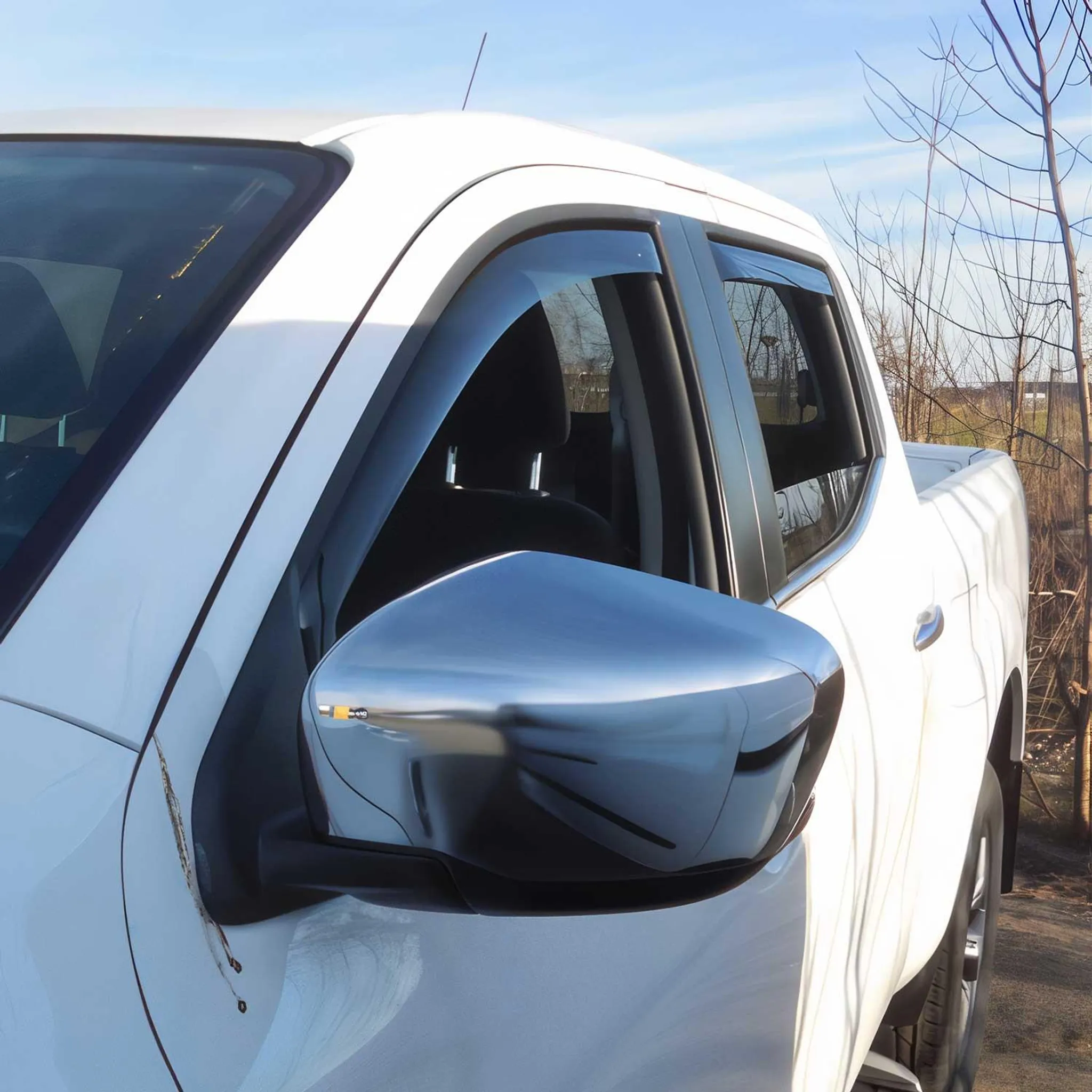 SCOUTT BRA CAPOT DEFLECTEUR PROTECTION pour DACIA DUSTER II dal 2018 SCOUTT BRA CAPOT DEFLECTEUR PROTECTION pour DACIA DUSTER II dal 2018