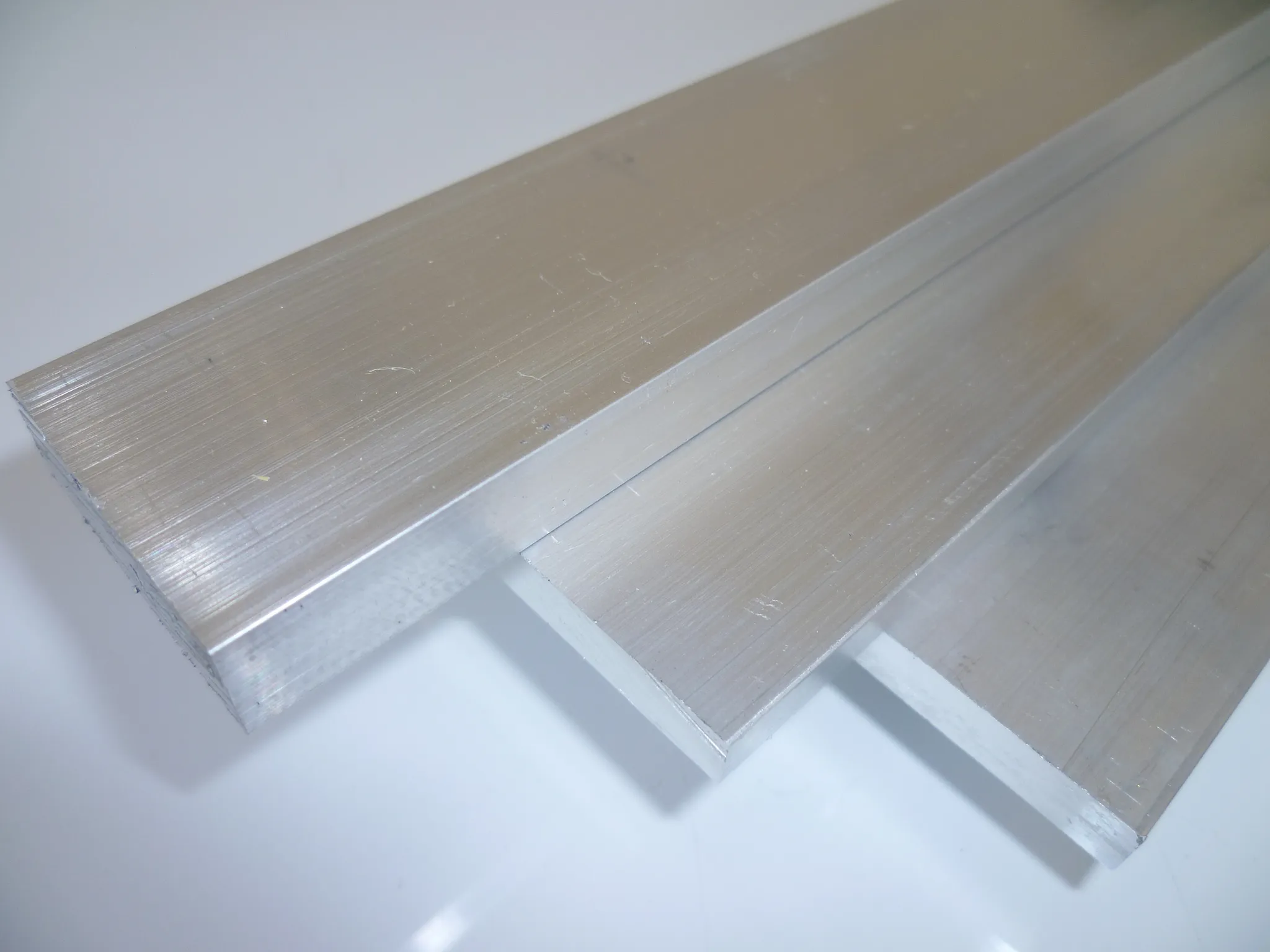 B&T Aluminium Winkelprofil 60x40x5 Mm – Länge Ca. 2 M, AlMgSi0,5 F22 Schweißbar & Eloxierfähig