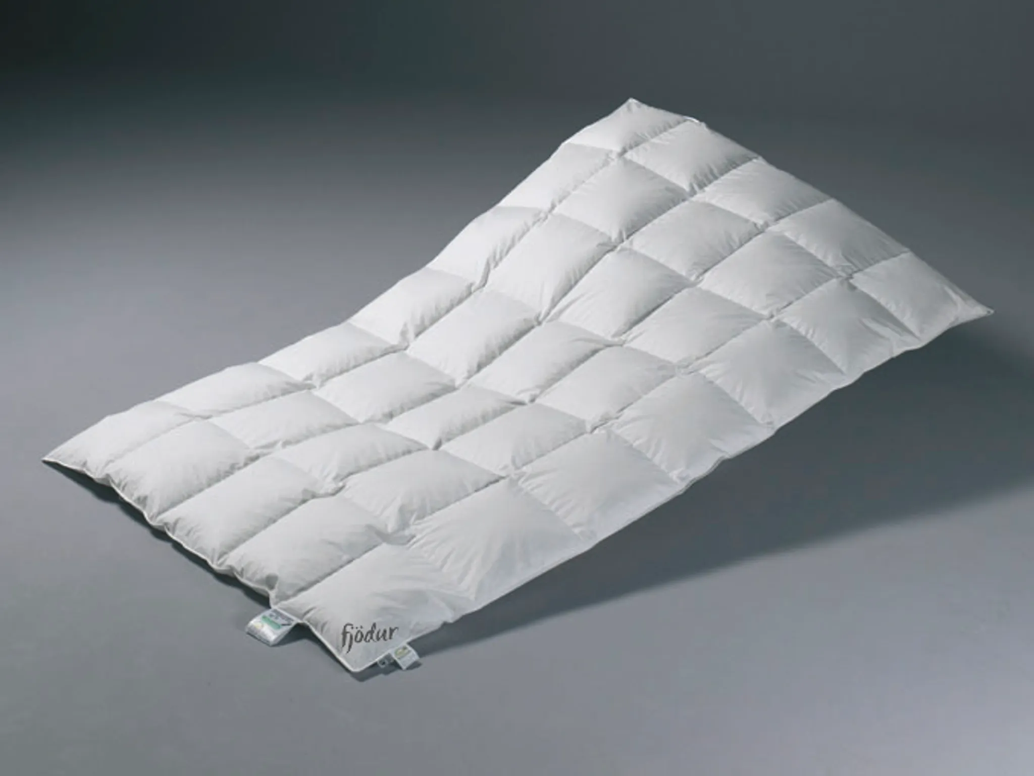 fjödur Mittelwarm Basic Bettdecke 135x200cm