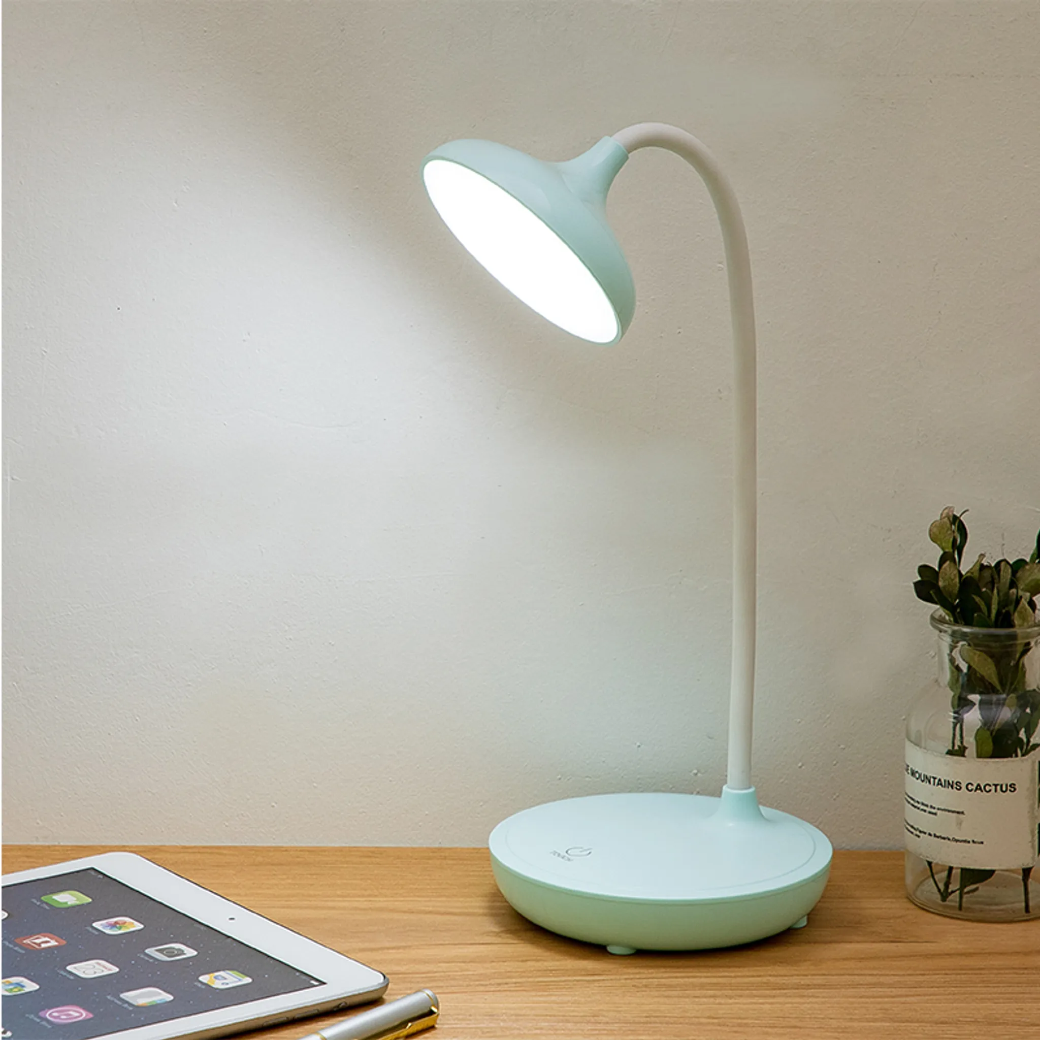 LED Schreibtisch-Lampe dimmbar Wireless Charging USB Touch Büro  Tisch-Leuchte
