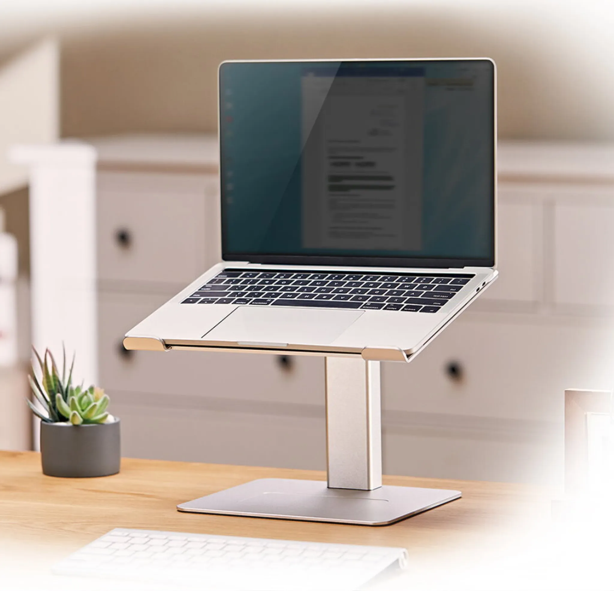 Base12 Graviton Supporto Portatile Pieghevole – Altezza Regolabile 9.4-25cm, Ventilato, Porta 10kg, Universale Per MacBook E Laptop - 3