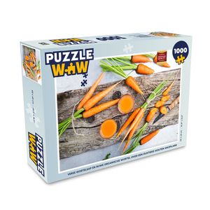 MuchoWow® Puzzle 1000 Teile Frischer Karottensaft und roheKarotten auf einem rustikalen Holzbrettchen - Erwachsene - Rätsel