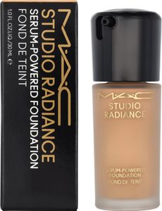 MAC Studio Radiance Serum-Powered Foundation MAC Studio Radiance Serum-Powered Foundation