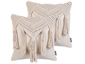 BELIANI Dekokissen 2er Set Beige aus Baumwolle 45 x 45 cm Makramee Design mit Fransen Boho Stil Modern für Wohnzimmer Schlafzimmer Sofa Sessel Bett