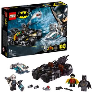 LEGO® DC Universe Super Heroes™ Batcycle-Duell mit Mr. Freeze™ 76118