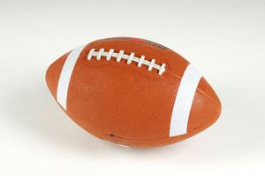 Bandito American Football in offizieller Größe inkl. Ballpumpe