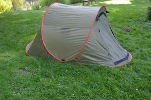 Wurf Zelt Sekundenzelt 2-3 Person Outdoor Campingzelt Tent Pop Up 245x145x110cm Diverse Farben inkl. Herringe & Seile grün  ohne Fenster