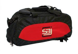 Sporttasche mit Rucksackfunktion in schwarz mit roten Seiteneinsätzen Größe - M