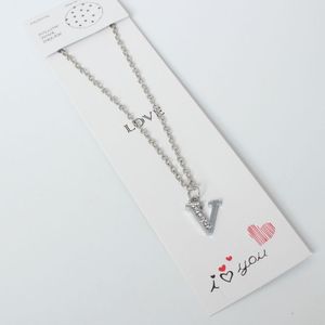 Halskette mit Strass Buchstaben Anhänger Buchstabe Buchstabe V