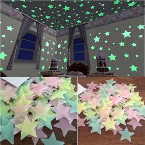 100 Stücke Leuchtende Bunte Sterne Wandaufkleber Wanddekor Kinderzimmer Dekoration