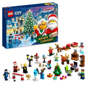 LEGO 60381 City Adventskalender 2023, Weihnachtskalender mit 24 Geschenken inkl. Weihnachtsmann- und Rentier-Figuren plus Winterwunderland-Spielmatte, Weihnachtsgeschenk für Kinder, Jungen, Mädchen