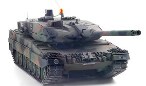 Tamiya 1:16 RC Panzer Leopard 2A6 Full Option  #300056020