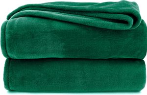 heimtexland ® Kuscheldecke SUPER SOFT Flanell Wohndecke Decke für Sofa Auto Kinderwagen Outdoor Abenteuer Typ380 Waldgrün 170 x 130 cm
