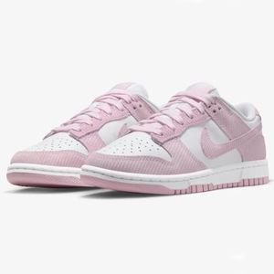 Nike Dunk Low Pink Corduroy (W) 40.5 Nike Dunk Low Pink Corduroy (W) 40.5