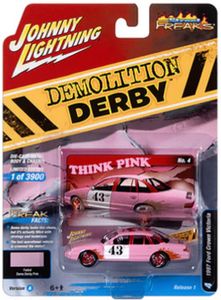 Johnny Lightning JLSF025A-4 Ford Crown Victoria pink 1997 - Demolition Derby Maßstab 1:64 Modellauto