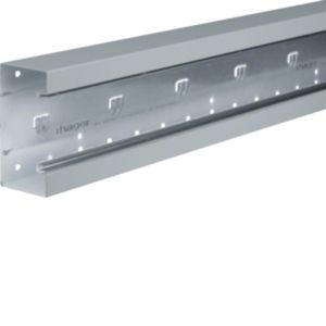 Hager BRS651301VERZ Brüstungskanal-UT BRS 70x130 OT 80mm vz (Menge: 2 m je Bestelleinheit)