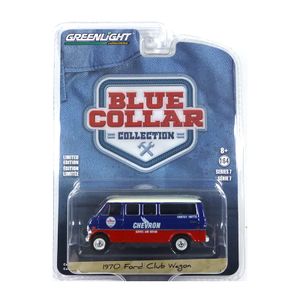 Greenlight 35160-A Ford Club Wagon "Chevron" blau/weiss/rot - Blue Collar 7 Maßstab 1:64 Modellauto