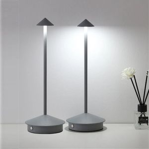 2er Kabellose Dimmbare LED Tischleuchte, Wiederaufladbar 2000mAh Schreibtischlampe für Restaurants Bars Schlafzimmer Grau