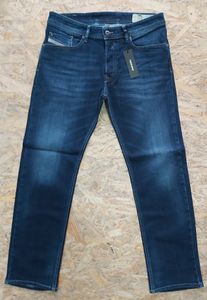 Diesel Herren Jeans Waykee Farbe:Blau R86L0 Größe: W32/L30