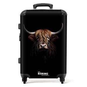 NoBoringSuitcases.com Koffer Mittelgroß 67x43x25 cm, Tiere auf schwarzem Hintergrund: Schottisches Hochlandrind, 60L