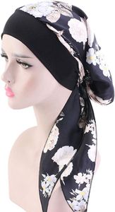 Damen Elegante Elastic Stirnband Bandana Kopftuch Wrap Headscarf Beanie Hut Muslim Kopfschmuck Schal Turban Chemo Kopfbedeckung für Haarverlust Krebs Chemotherapie Blume Schwarz Weiß