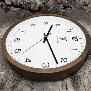 Holzwerk BLOMBERG moderne 30 cm Holz Wanduhr ohne Tick Geräusche, braun, weiß
