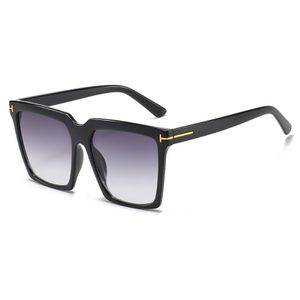 Quadratische Sonnenbrille, Damen Quadratische Sonnenbrille für Frauen, Retro Sonnenbrille mit großem Rahmen, UV Schutz, Reisebrille