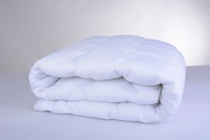 Sommer-Bettdecke aus 100% Polyester 200cm x 220cm