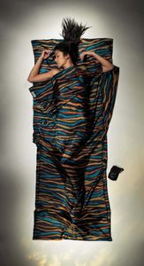 Cocoon Hüttenschlafsack aus Seide – African Rainbow