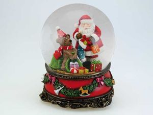 MMM GmbH_Spieluhrenwelt_Spieluhr_Schneekugel 150 mm Santa mit einem Bären und Geschenke_63094
