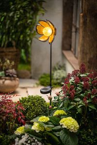 Solarstecker 'Blume' Licht Gartendeko schwarz lackiert incl. Batterie