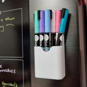 Magnetischer Stiftbecher, Stifthalter mit 4 Markern - PENHOLDER