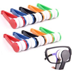 10x Brillenreiniger in Zangenform | Brillenputzer Set [auch als Schlüsselänhänger tragbar]  | Lesebrille, Sonnenbrille Reinigung | Reinigungsblöcke aus Microfaser | Brillenputztuch | Handyreiniger