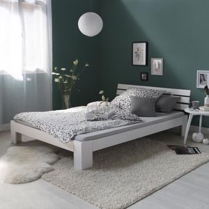 Homestyle4u 1892, dřevěná postel 120x200, manželská postel s roštovým rámem, bílá, masivní borovicové dřevo