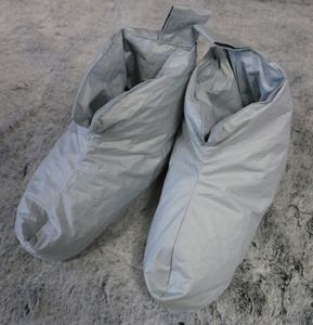 Kuschelwarme Daunenschuhe Bettschuhe Hausschuhe silber Gr. 2