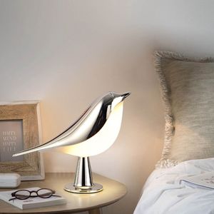 15cm Silber Vogel LED Nachtlicht USB LED Schreibtischlampe Schlafzimmer Nachttischlampe Touch-Atmosphäre-Tischlampe