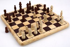 Longfield Games Schach Complete 30x30cm