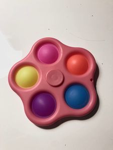 Simple Dimple Spin Fidget Spinner Toy Antistress Spielzeug Handspielzeug Pop it Bubble für Stressabbau und Anti-Angst für Kinder Erwachsene rosa